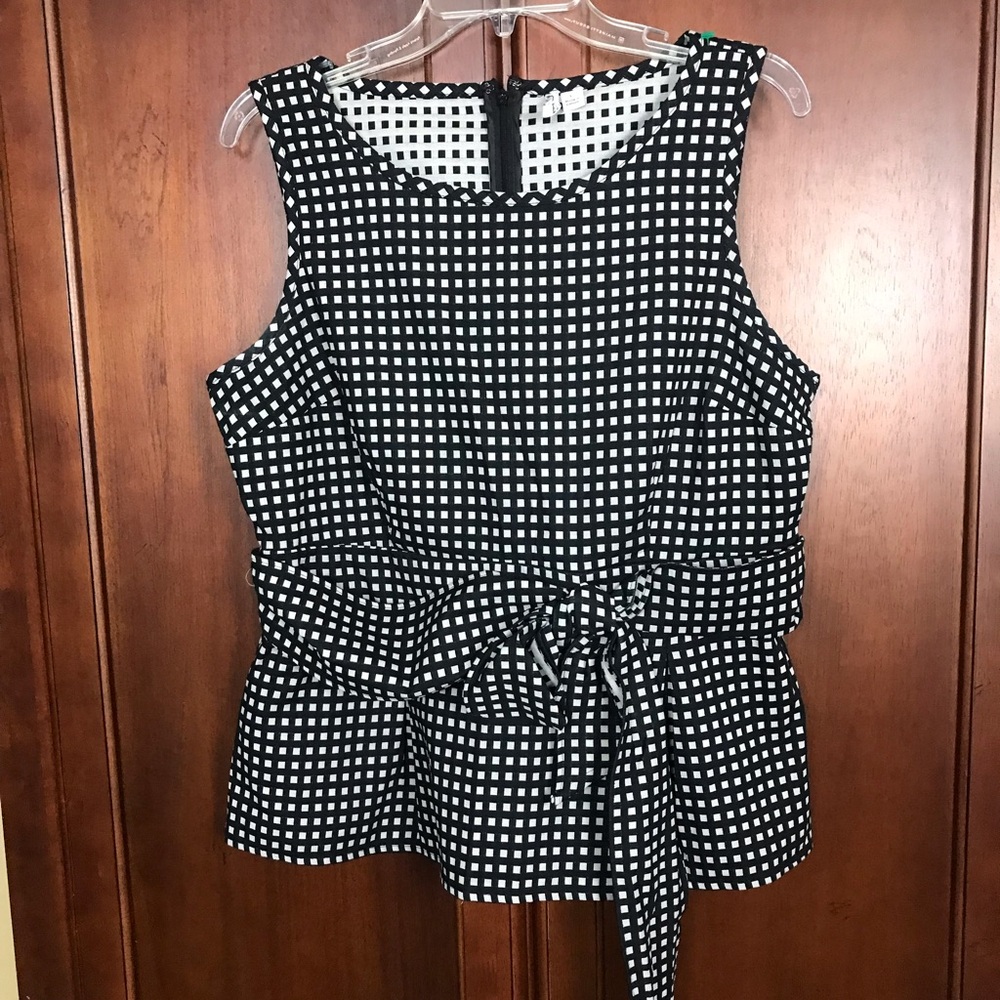 Elle Black Check Peplum Top Size L